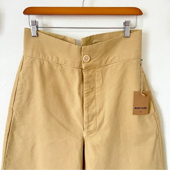 Rudy Jude Organic Cotton High Season Pant in Tan color - Picture 2 of 8